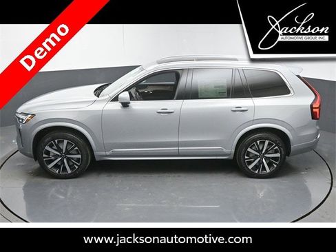 New 2025 Volvo XC90 B6 Core w/ Protection Package image 46