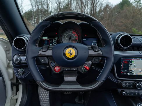 Certified 2020 Ferrari Portofino image 36