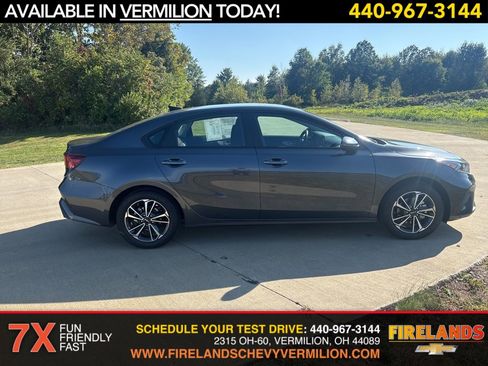 Used 2024 Kia Forte LXS w/ LXS Technology Package image 6