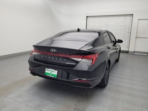 Used 2023 Hyundai Elantra Blue FWD image 7