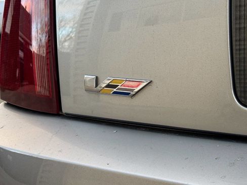 Used 2006 Cadillac XLR V image 23