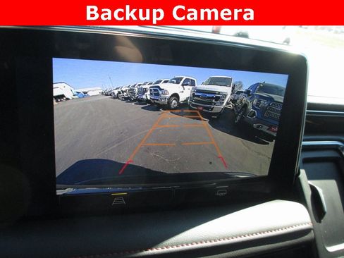 Used 2023 Chevrolet Suburban RST image 18