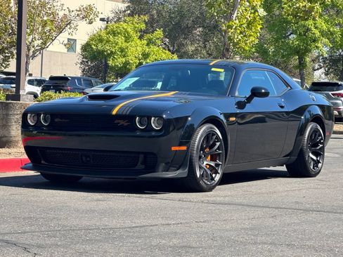 Used 2023 Dodge Challenger R/T Scat Pack RWD image 9