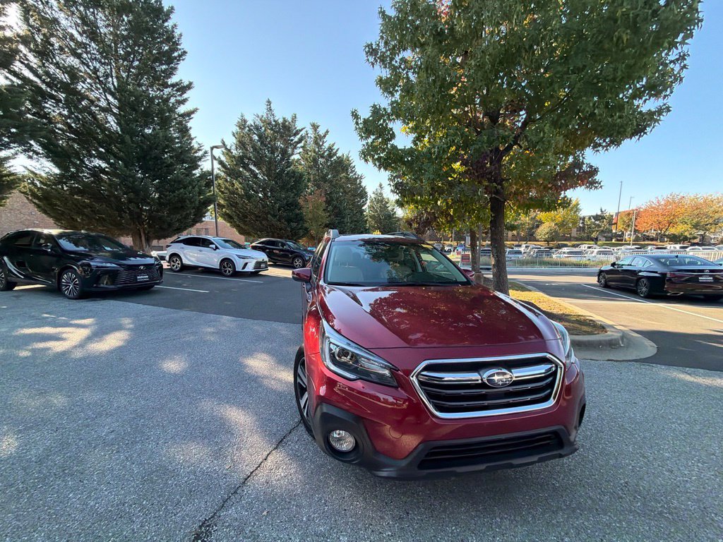 Used 2018 Subaru Outback 2.5i Limited AWD/4WD image 5