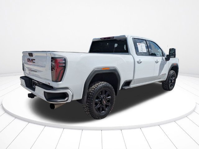 Used 2025 GMC Sierra 2500 AT4 AWD/4WD image 4