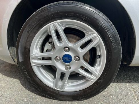 Used 2019 Ford Fiesta SE image 32