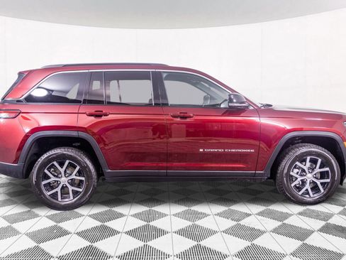 New 2025 Jeep Grand Cherokee Limited image 7