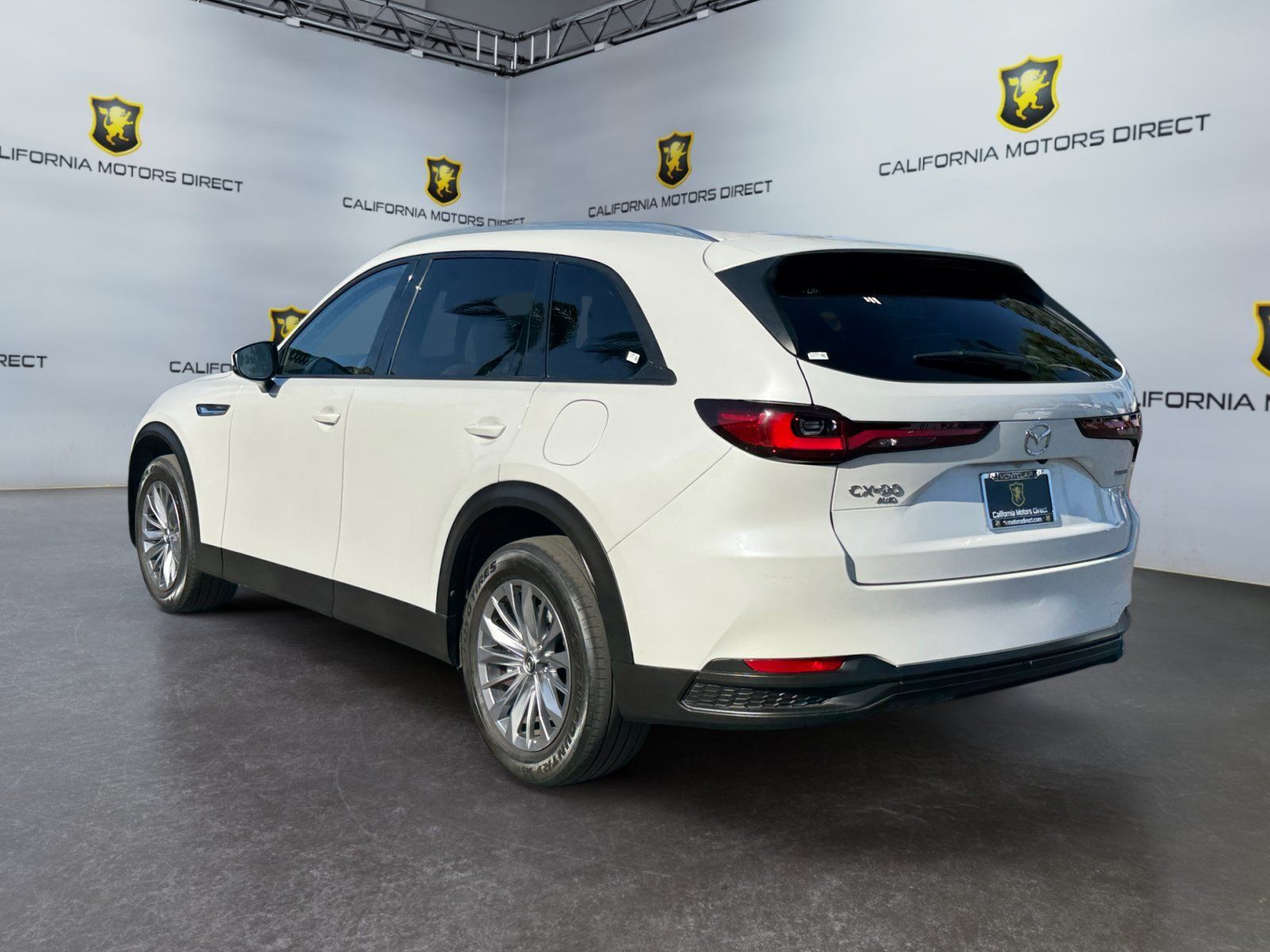 Used 2024 MAZDA CX-90 Plug-In Hybrid w/ Preferred AWD/4WD image 3