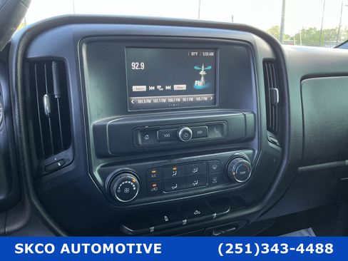 Used 2018 Chevrolet Silverado 1500 Custom w/ Custom Value Package image 16