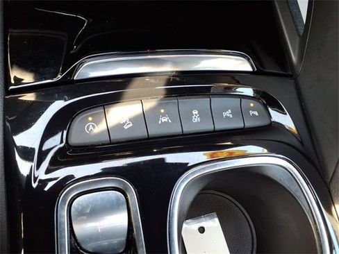 Used 2023 Buick Envision Avenir image 22