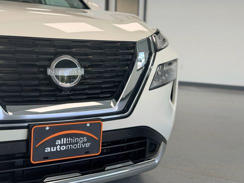 Used 2023 Nissan Rogue Platinum AWD/4WD image 11