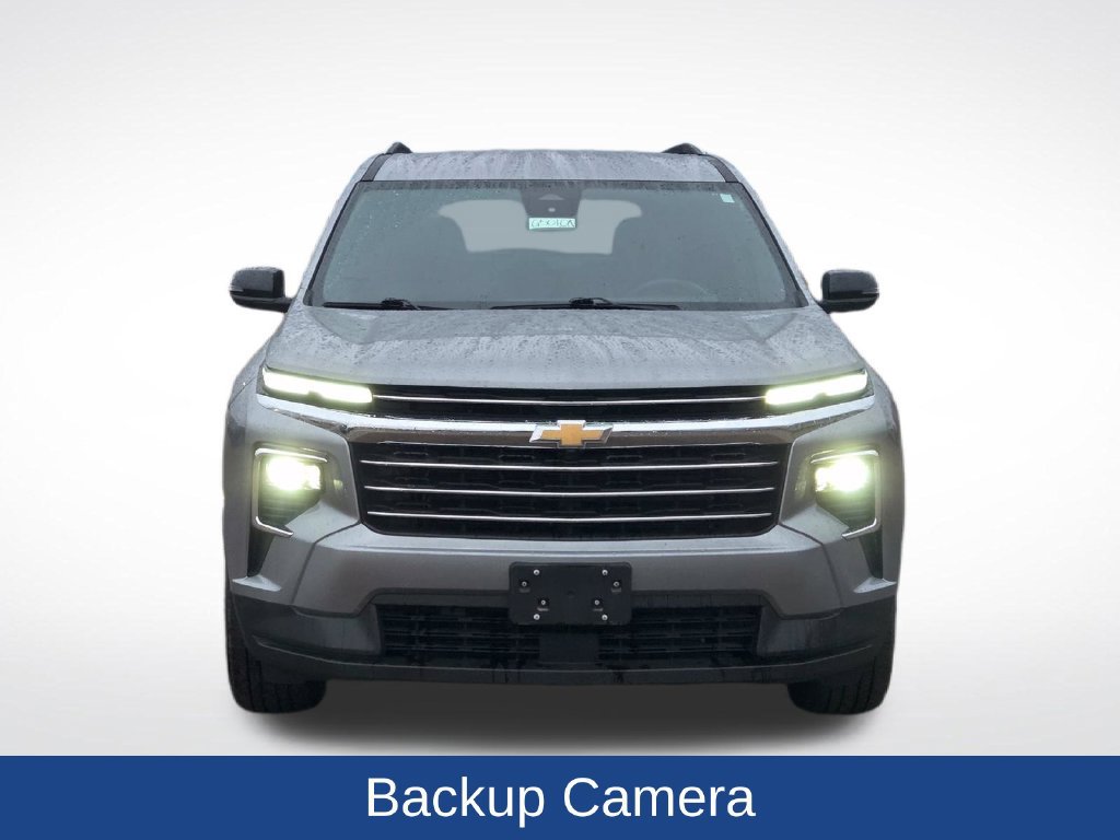 Used 2025 Chevrolet Traverse LT FWD image 13