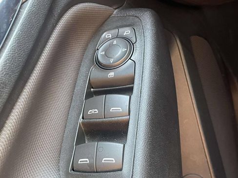 Used 2023 Chevrolet Equinox RS w/ RS Leather Package FWD image 23