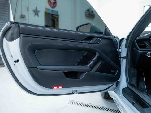 Used 2024 Porsche 911 Carrera GTS image 39