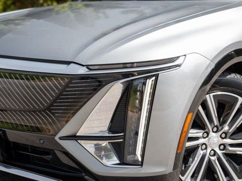 Used 2024 Cadillac Lyriq Luxury RWD image 4