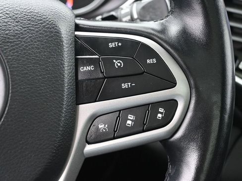 Used 2021 Jeep Cherokee High Altitude AWD/4WD image 12