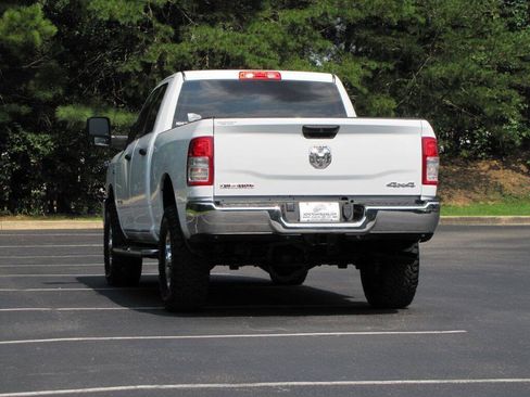 Used 2023 RAM 2500 Big Horn w/ Level 1 Equipment Group AWD/4WD image 11