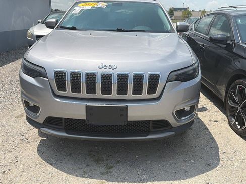 Used 2019 Jeep Cherokee Limited w/ Trailer Tow Group AWD/4WD image 2