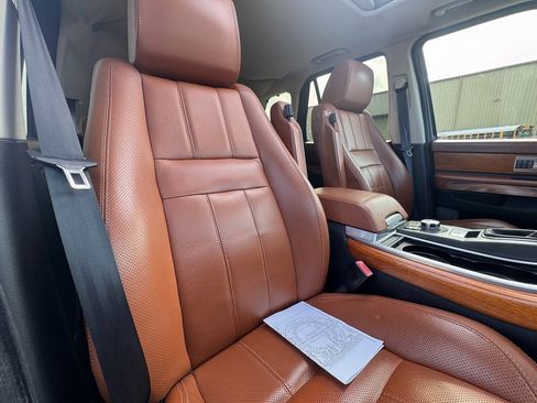 Used 2010 Land Rover Range Rover Sport Supercharged image 12