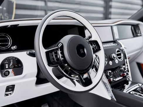 Used 2026 Rolls-Royce Cullinan Base image 43