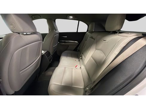 Used 2022 Cadillac XT4 Luxury w/ Trailering Package AWD/4WD image 15