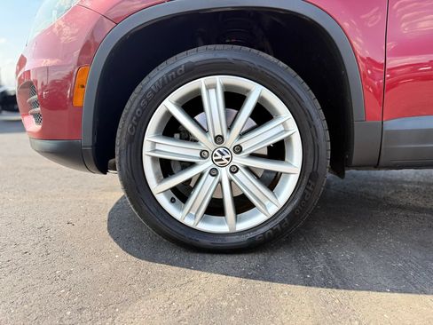 Used 2016 Volkswagen Tiguan S FWD image 40