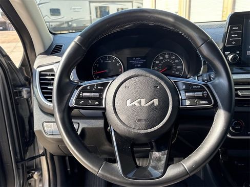 Certified 2023 Kia Seltos S image 15