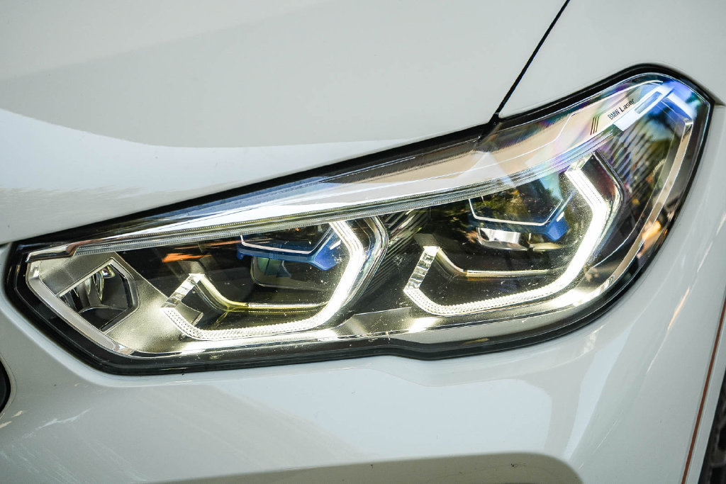 Used 2022 BMW X6 M50i w/ Executive Package AWD/4WD image 8