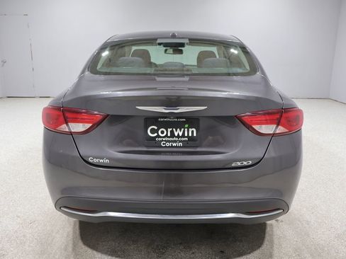 Used 2015 Chrysler 200 Limited w/ Convenience Group FWD image 3