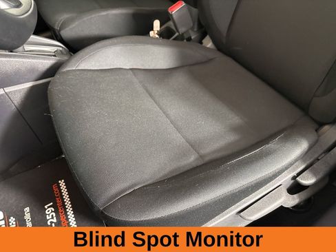 Used 2023 Nissan Kicks S image 10