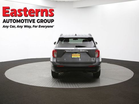 Used 2022 Ford Explorer XLT w/ Equipment Group 202A image 37