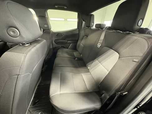 Used 2023 Chevrolet Colorado W/T RWD image 21