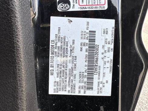 Used 2006 Ford Mustang GT Premium RWD image 14