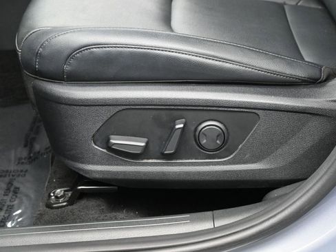 Used 2024 Kia Sportage EX image 12