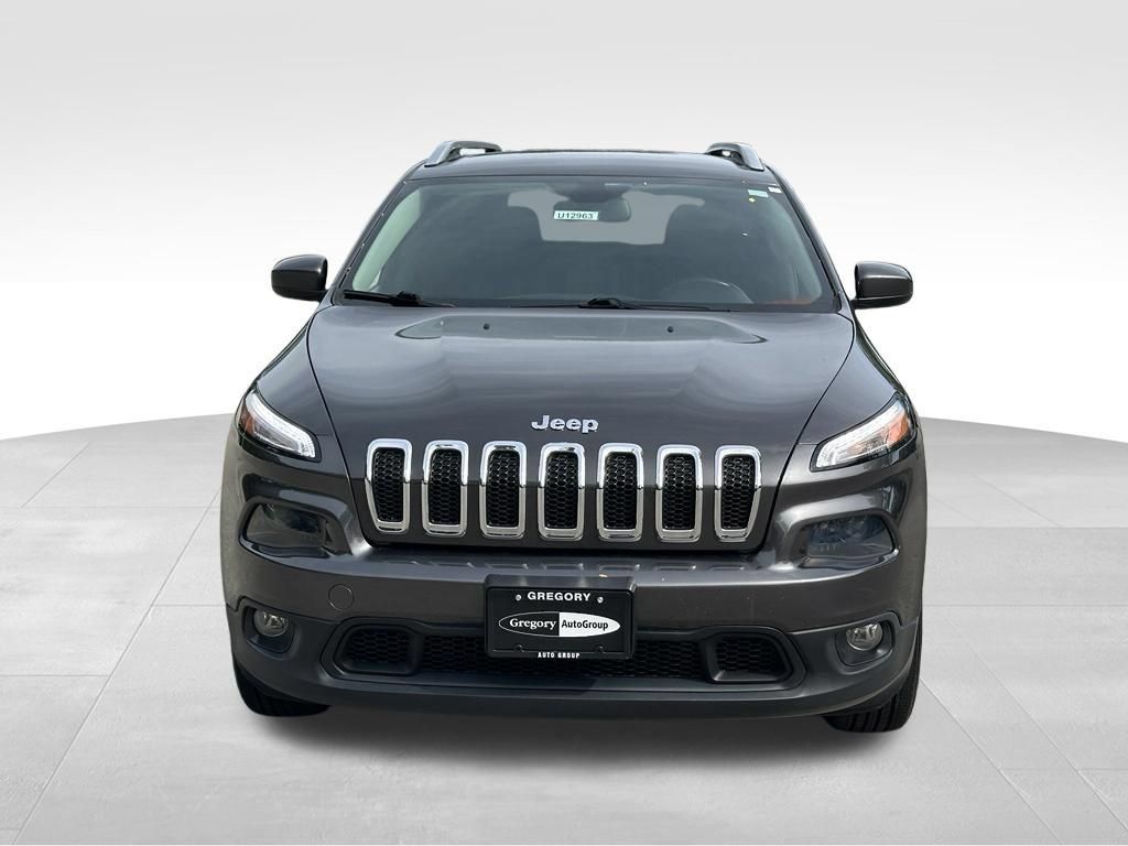 Used 2014 Jeep Cherokee Latitude w/ Cold Weather Group AWD/4WD image 4