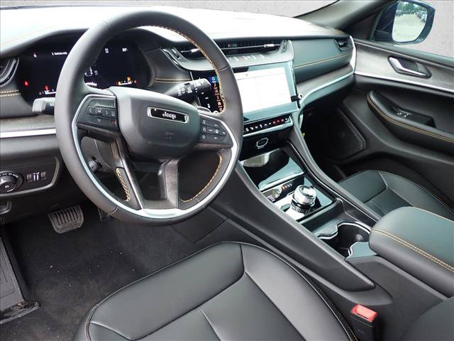 New 2026 Jeep Grand Cherokee Limited AWD/4WD image 12