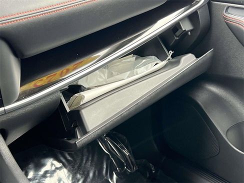 Certified 2025 Nissan Rogue SV image 11