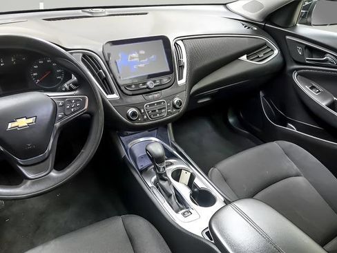 Used 2024 Chevrolet Malibu LT FWD image 14