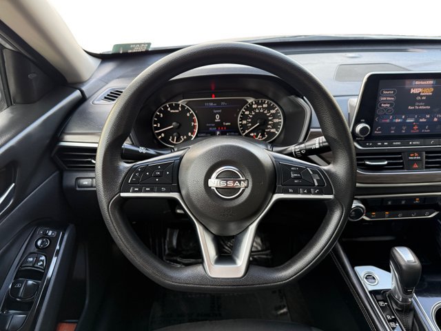 Used 2023 Nissan Altima 2.5 SV AWD/4WD image 14