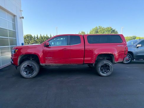 Used 2018 Chevrolet Colorado LT w/ LT Convenience Package AWD/4WD image 3