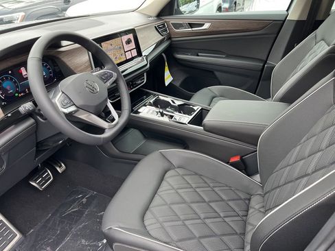 New 2026 Volkswagen Atlas SEL Premium R-Line AWD/4WD image 14