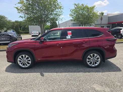 New 2026 Toyota Highlander Limited AWD/4WD image 7