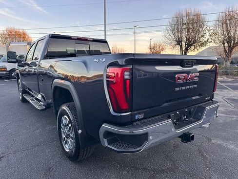 New 2026 GMC Sierra 2500 SLT w/ SLT Convenience Package image 8