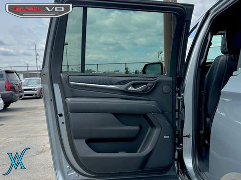 Used 2024 GMC Yukon XL Denali w/ Advanced Technology Package AWD/4WD image 23