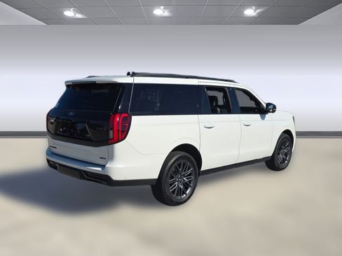 New 2025 Ford Expedition Max Platinum w/ Stealth Performance Package image 27
