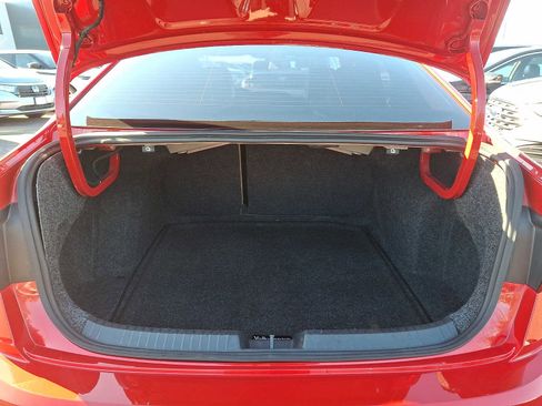 Used 2019 Volkswagen Jetta SE w/ Cold Weather Package image 27