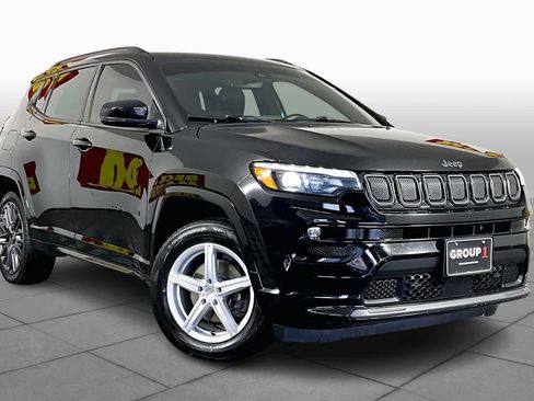 Used 2022 Jeep Compass High Altitude image 2