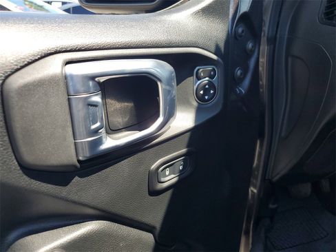 Used 2021 Jeep Wrangler Unlimited Sport image 19