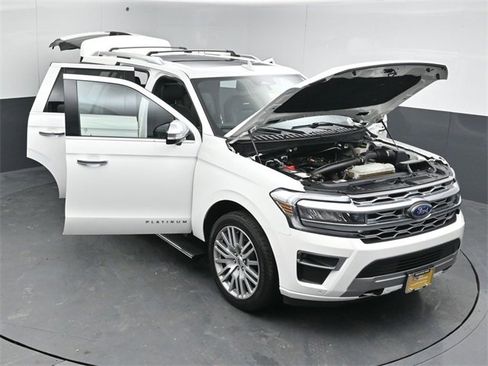Certified 2022 Ford Expedition Platinum image 56