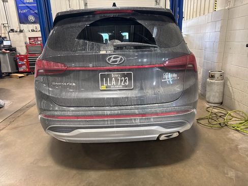 Used 2022 Hyundai Santa Fe Limited image 4